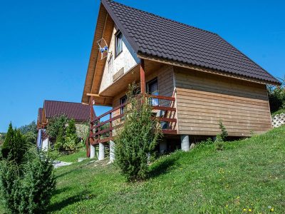 AGROTURYSTYKA DOMEK W RÓŻACH