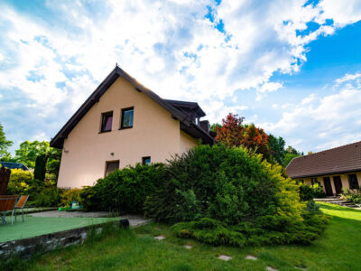 GOSPODARSTWO AGROTURYSTYCZNE MIĘDZY ZAMKAMI